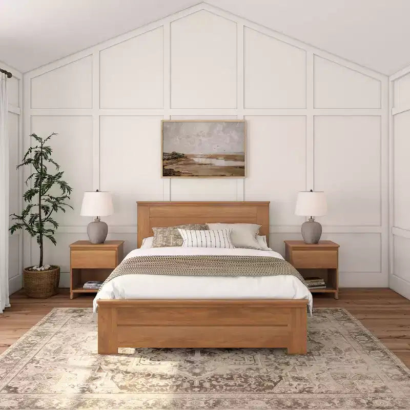 Lit Queen de ferme avec tête de lit à panneaux, lit plateforme en bois massif