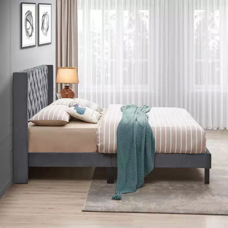 Lit plateforme capitonné en velours, grand lit, gris